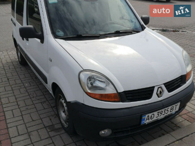 Renault Kangoo пасс. 2006 года