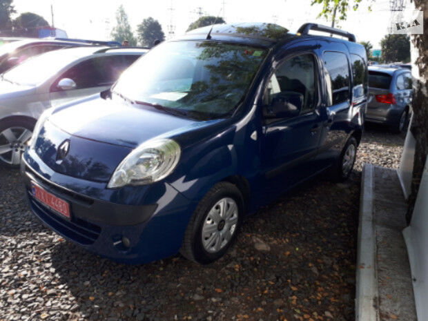 Renault Kangoo пасс. 2009 года