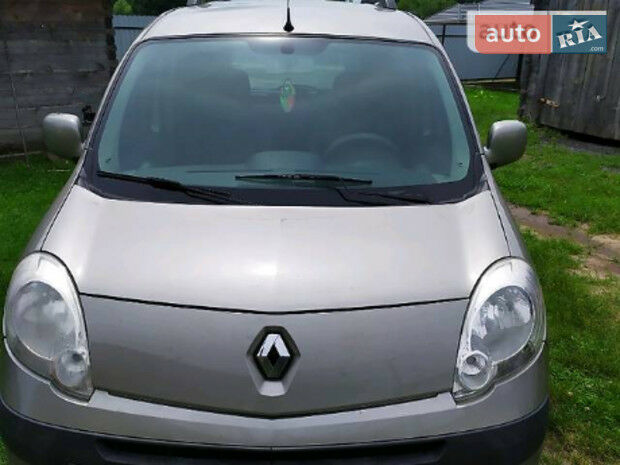Renault Kangoo пасс. 2008 года