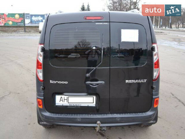 Renault Kangoo пасс. 2013 года
