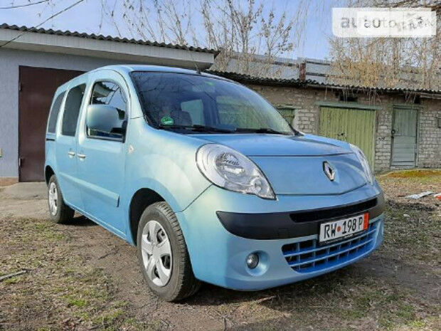 Renault Kangoo пасс. 2011 года