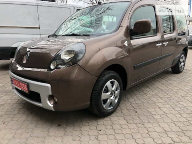 Renault Kangoo пасс. 2014 года