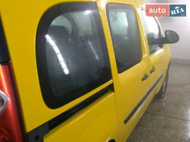Renault Kangoo пасс. 2013 года