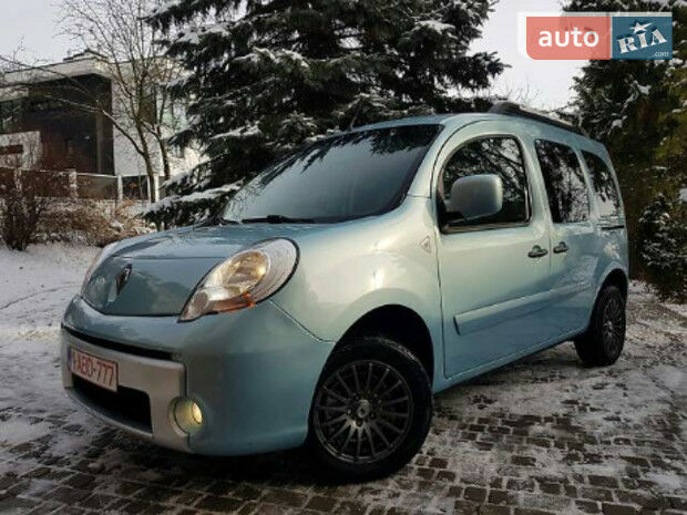 Рено Кенгу пасс. 2011 року Renault Kangoo пасс. 2011 року