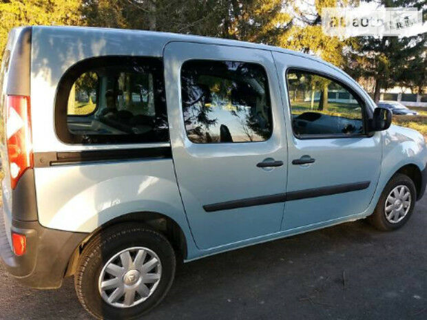 Renault Kangoo пасс. 2010 года