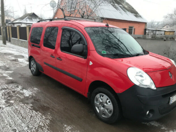 Renault Kangoo пасс. 2012 года