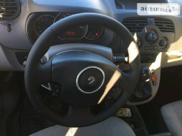 Renault Kangoo пасс. 2008 года