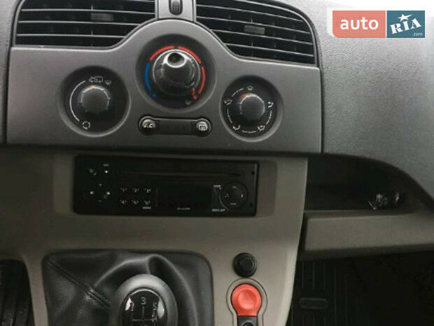 Renault Kangoo пасс. 2008 года