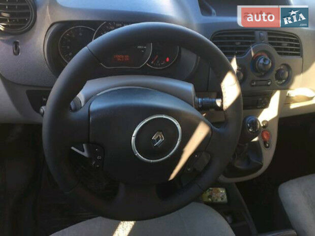 Renault Kangoo пасс. 2008 года