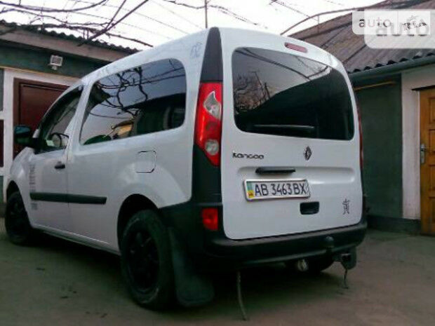 Renault Kangoo пасс. 2011 года