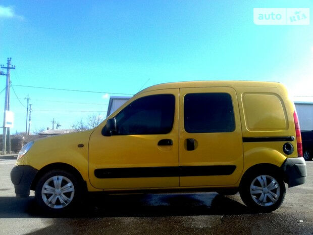 Renault Kangoo пасс. 2005 года