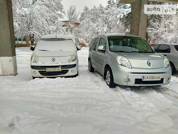 Renault Kangoo пасс. 2012 года