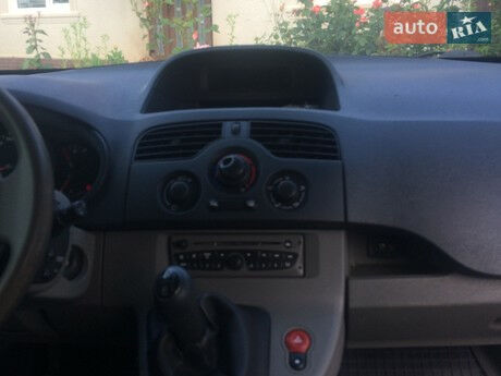 Рено Кенгу пасс. 2010 года Renault Kangoo пасс. 2010 года