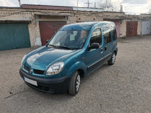 Renault Kangoo пасс. 2003 года