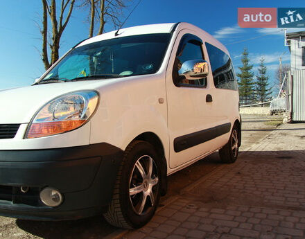 Renault Kangoo пасс. 2005 года