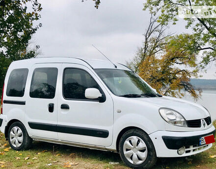 Renault Kangoo пасс. 2008 года