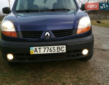 Renault Kangoo пасс. 2005 года