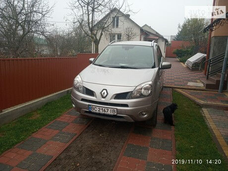 Рено Колеос 2008 года Renault Koleos 2008 года