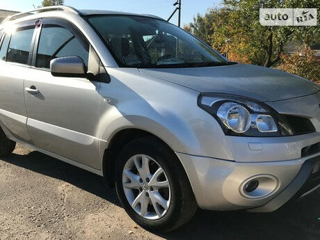 Рено Колеос 2010 года Renault Koleos 2010 года