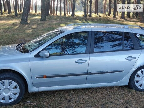 Renault Laguna 2002 года