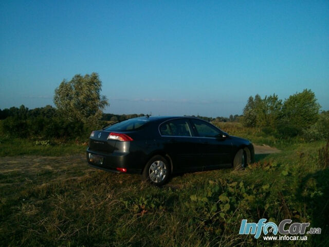 Renault Laguna 2008 года