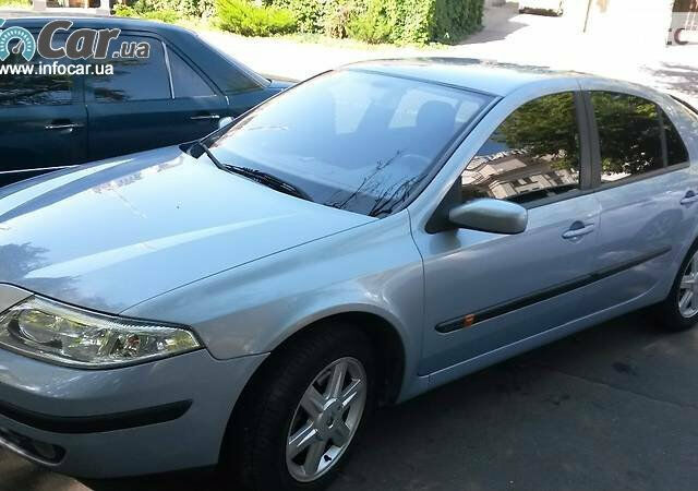 Renault Laguna 2002 года