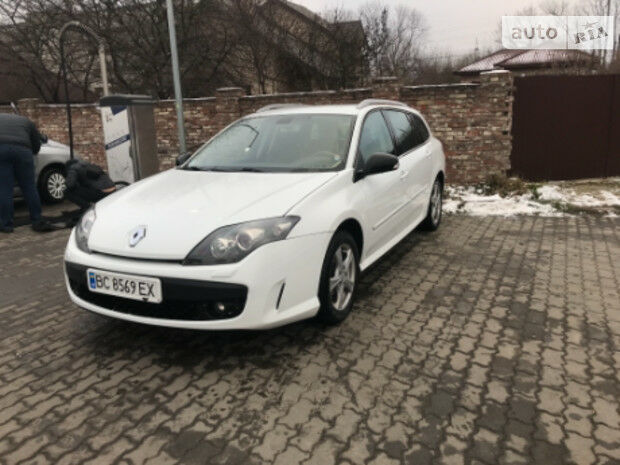 Renault Laguna 2010 года