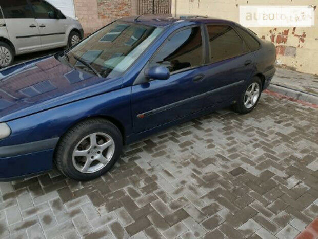 Renault Laguna 1998 року