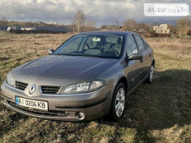 Renault Laguna 2005 года