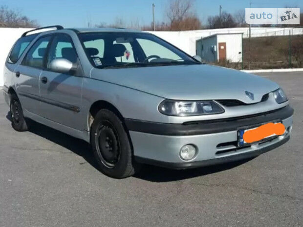 Renault Laguna 2000 года