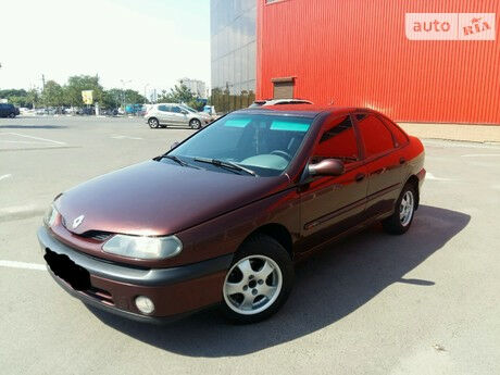 Рено Лагуна 2001 года Renault Laguna 2001 года