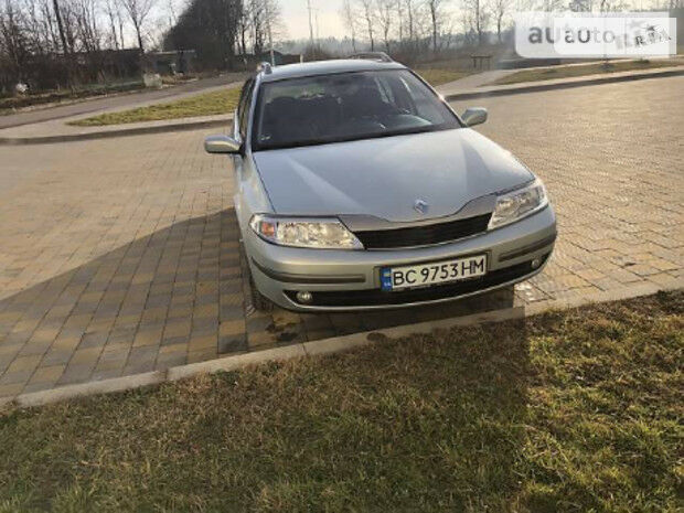 Рено Лагуна 2003 року Renault Laguna 2003 року