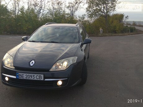 Renault Laguna 2008 года
