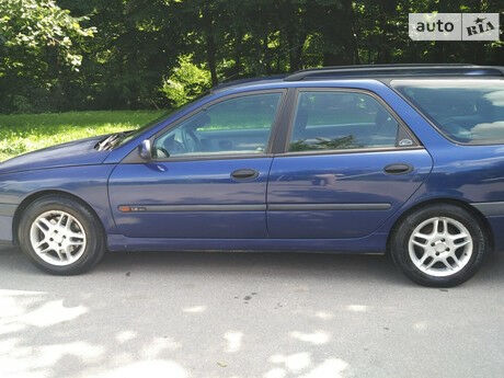 Рено Лагуна 1999 года Renault Laguna 1999 года