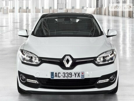 Рено Лагуна 2017 года Renault Laguna 2017 года
