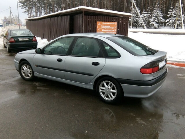 Renault Laguna 1999 года