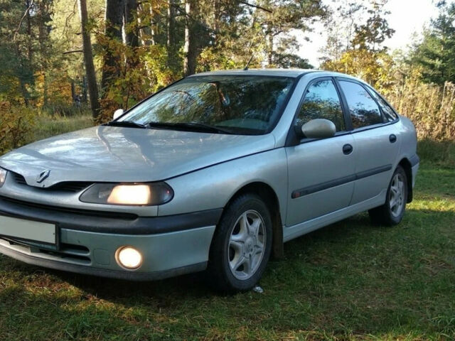 Renault Laguna 2000 года