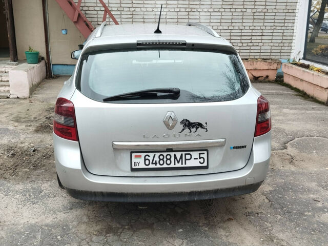 Renault Laguna 2011 року