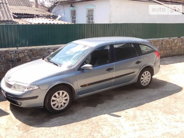 Renault Laguna 2003 года