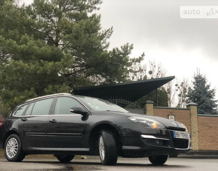 Фото на відгук з оцінкою 5   про авто Renault Laguna 2011 року випуску від автора “Ростислав” з текстом: Сподобався автомобіль співвідношенням ціна-якість. Надійне авто, хороша підвіска, економне, за 5 ...