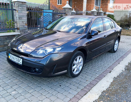 Renault Laguna 2009 года