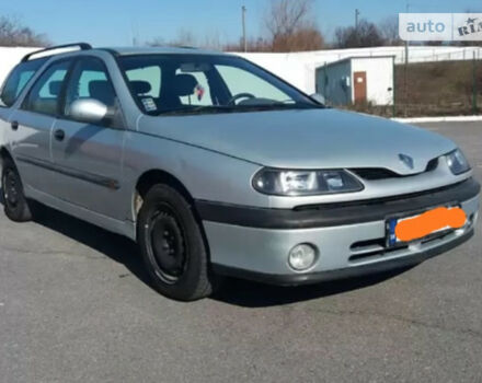 Renault Laguna 2000 року