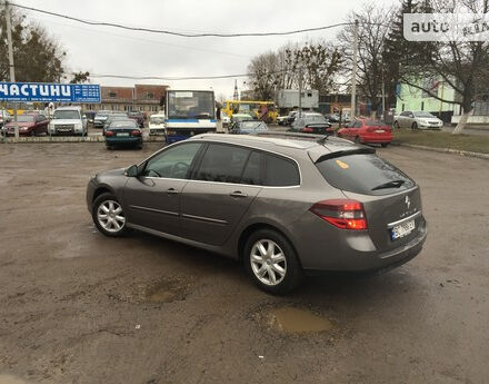 Renault Laguna 2010 року