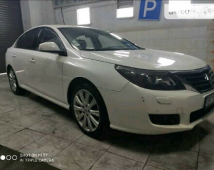 Renault Latitude 2011 року