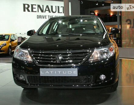 Renault Latitude 2010 года