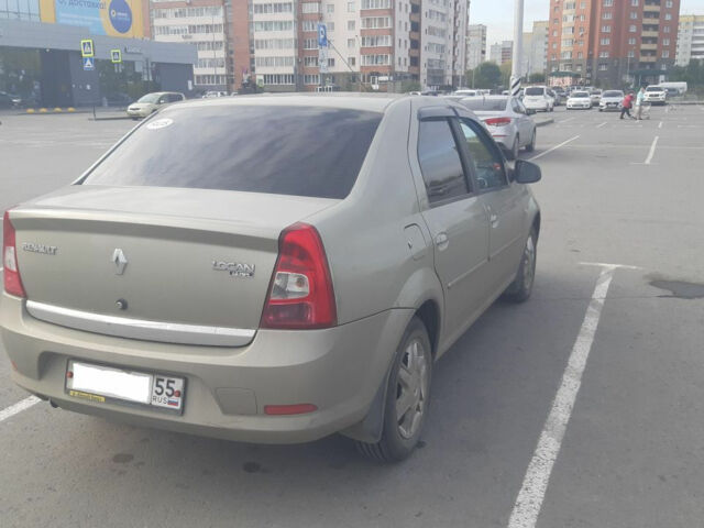 Renault Logan 2011 года