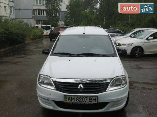 Renault Logan 2012 года