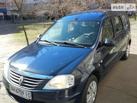 Renault Logan 2010 года