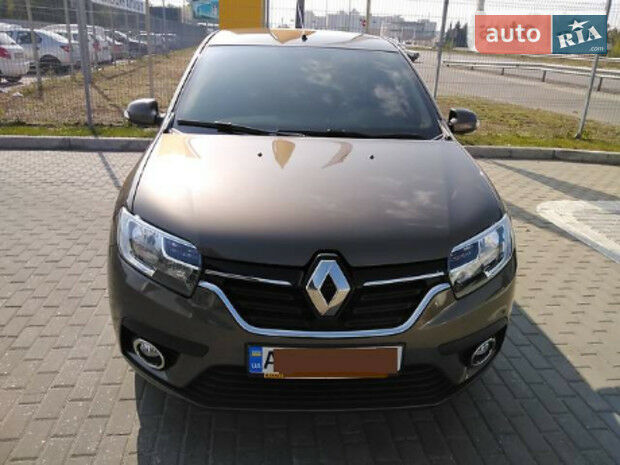 Renault Logan 2017 года