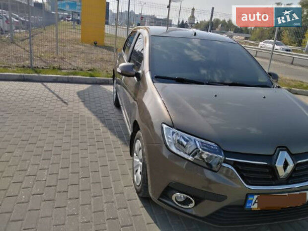 Renault Logan 2017 года